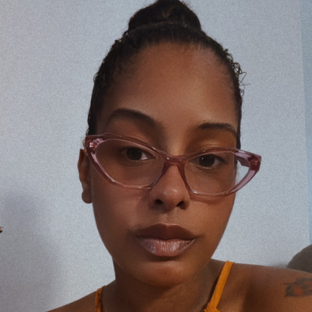 Meet your Posher, Sylvia